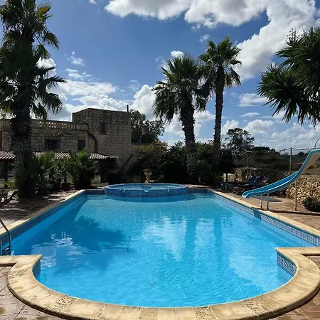 Ta' Karag Farmhouse *